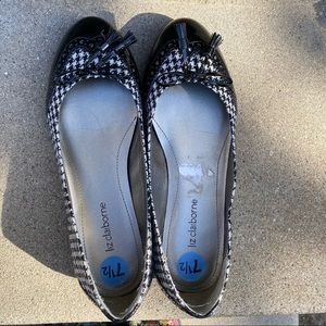 Liz Claiborne Houndstooth Flats NWT size 7.5